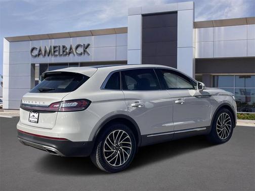 2020 Lincoln Nautilus Reserve