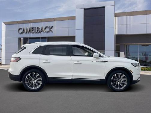 2021 Lincoln Nautilus Reserve