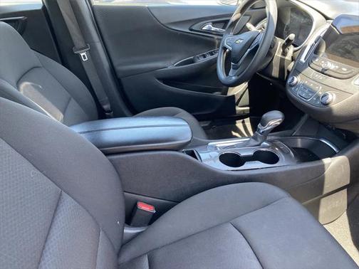 2021 Chevrolet Malibu FWD LT
