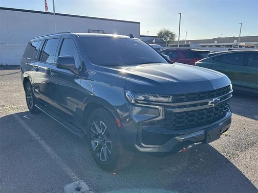 2021 Chevrolet Suburban 4WD Z71