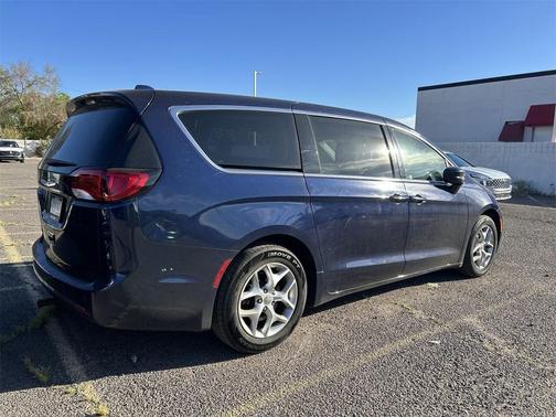 2018 Chrysler Pacifica Touring Plus