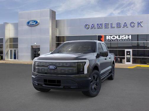 2025 Ford F-150 Lightning LARIAT