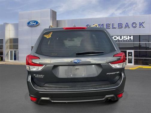 2023 Subaru Forester Base