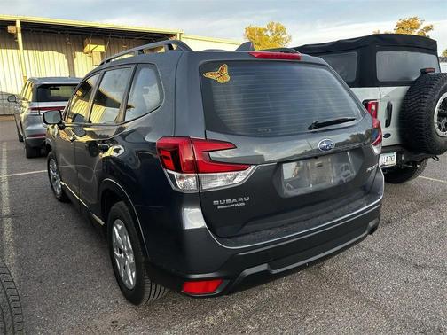 2023 Subaru Forester Base