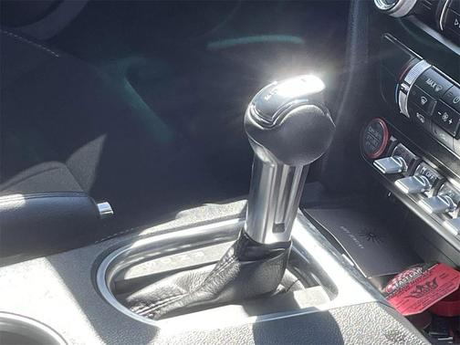 2022 Ford Mustang EcoBoost