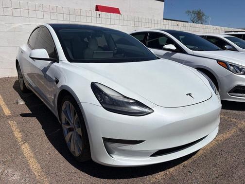 Pearl White Multi-Coat 2018 Tesla Model 3 Long Range