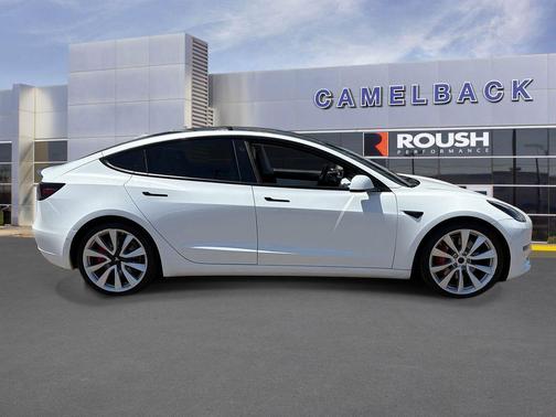Pearl White Multi-Coat 2018 Tesla Model 3 Long Range
