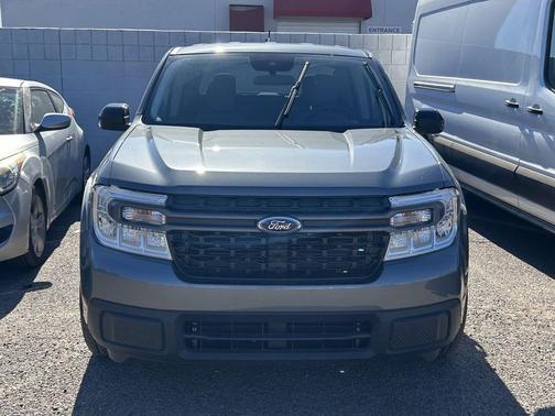 Carbonized Gray Metallic 2024 Ford Maverick XLT