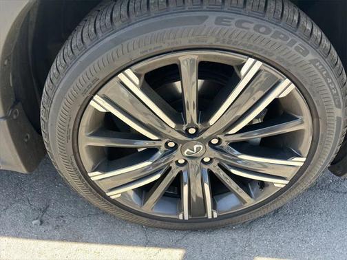 2021 INFINITI QX50 LUXE