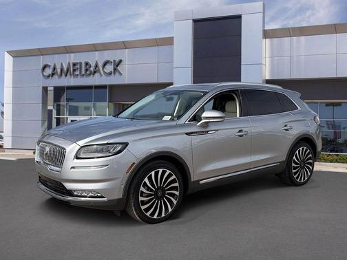 Silver Radiance Metallic Clearcoat 2023 Lincoln Nautilus Black Label