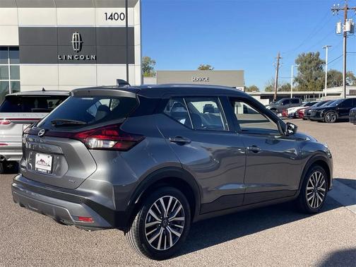 2024 Nissan Kicks SV