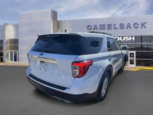 Oxford White 2021 Ford Explorer XLT