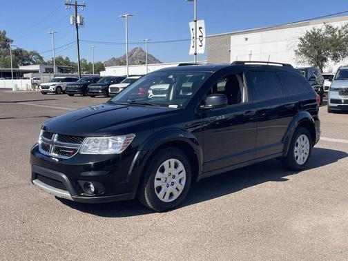 Pitch Black Clearcoat 2019 Dodge Journey SE