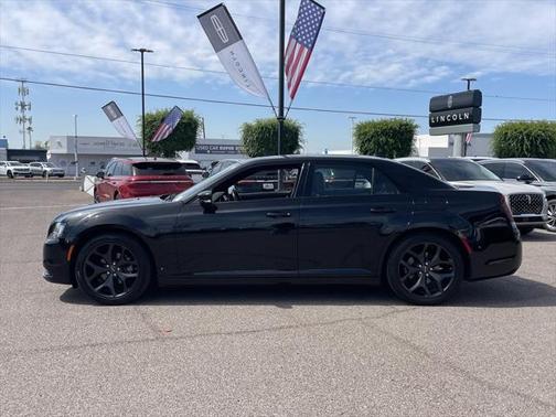 2022 Chrysler 300 S