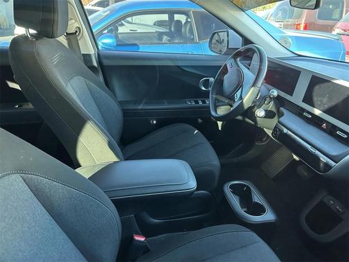 2022 Hyundai IONIQ 5 SE