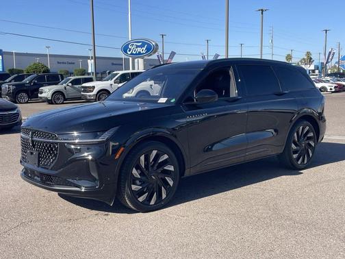 2024 Lincoln Nautilus Reserve