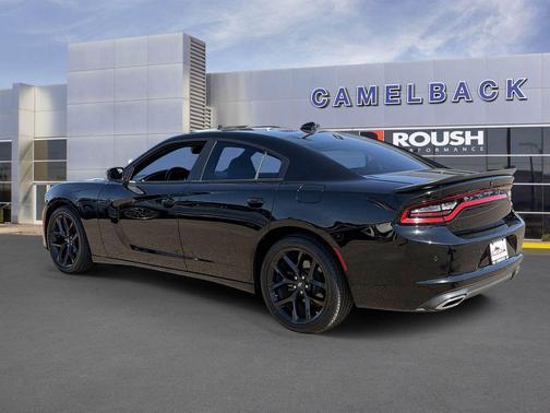 Pitch Black Clearcoat 2022 Dodge Charger SXT