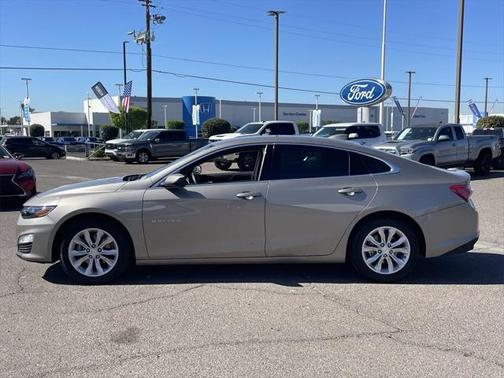 2022 Chevrolet Malibu FWD LT