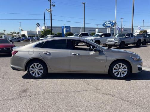 2022 Chevrolet Malibu FWD LT