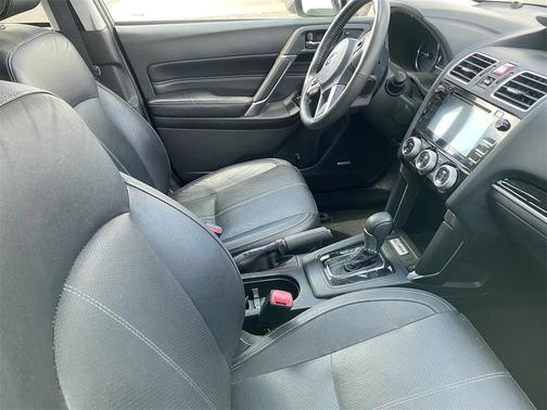 2017 Subaru Forester 2.5i Touring