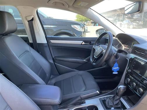 2021 Volkswagen Passat 2.0T SE