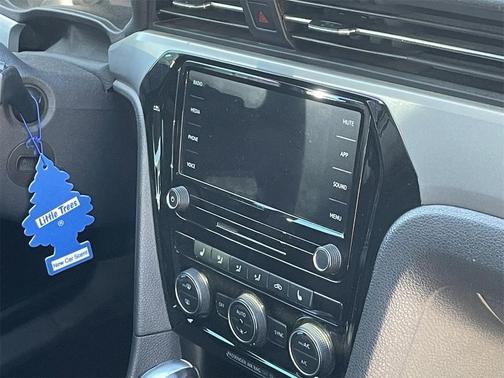 2021 Volkswagen Passat 2.0T SE