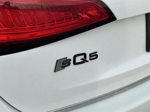 2017 Audi Q5 2.0T Premium Plus