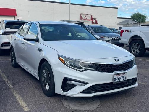 2019 Kia Optima LX