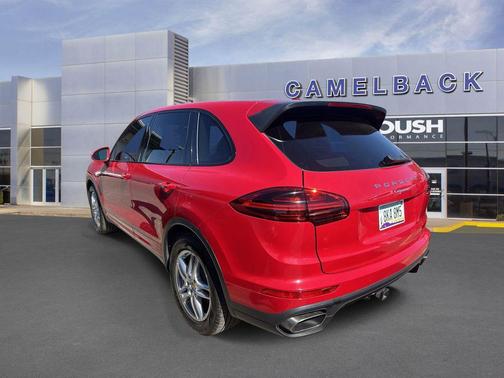 Carmine Red 2016 Porsche Cayenne Cayenne