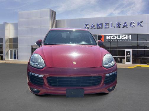 Carmine Red 2016 Porsche Cayenne Cayenne