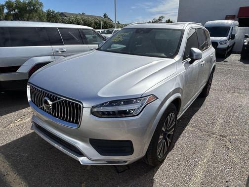 Bright Silver Metallic 2020 Volvo XC90 T5 Momentum SUV