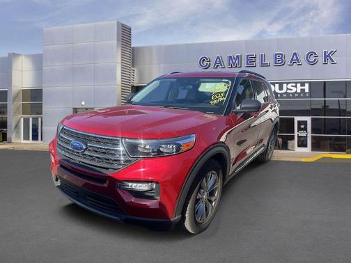 Rapid Red Metallic Tinted Clearcoat 2022 Ford Explorer XLT