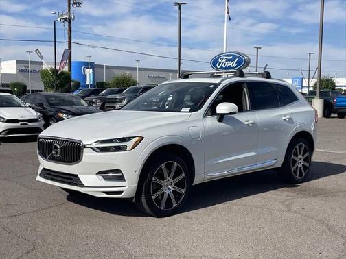 2018 Volvo XC60 Recharge Plug-In Hybrid T8 Inscription
