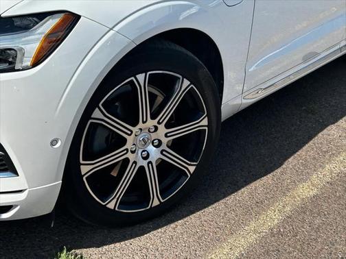 2018 Volvo XC60 Recharge Plug-In Hybrid T8 Inscription