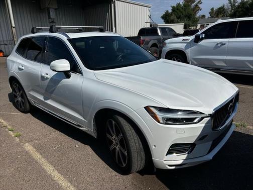 2018 Volvo XC60 Recharge Plug-In Hybrid T8 Inscription