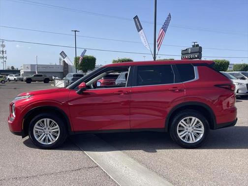 2024 Mitsubishi Outlander ES
