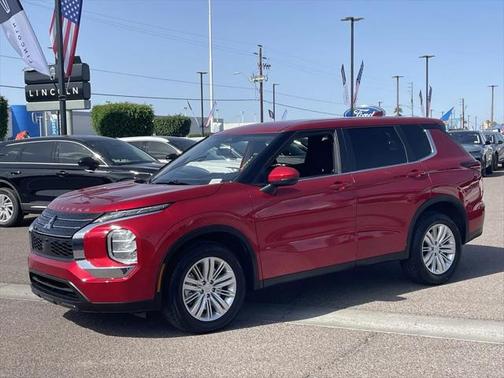 2024 Mitsubishi Outlander ES