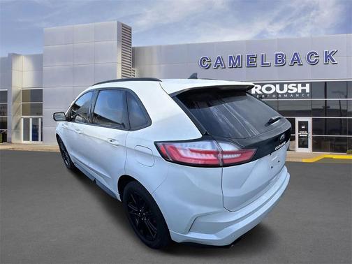 2021 Ford Edge ST Line