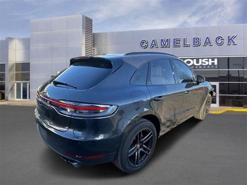 2021 Porsche Macan Base