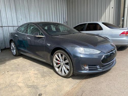 2015 Tesla Model S P85D