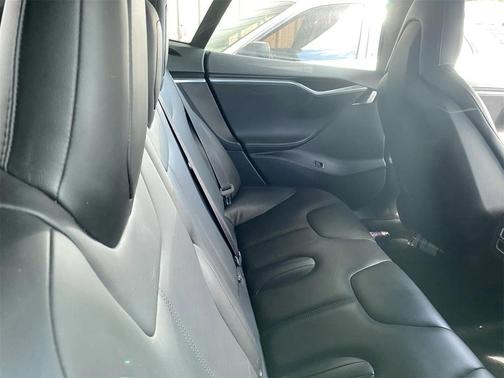 2015 Tesla Model S P85D