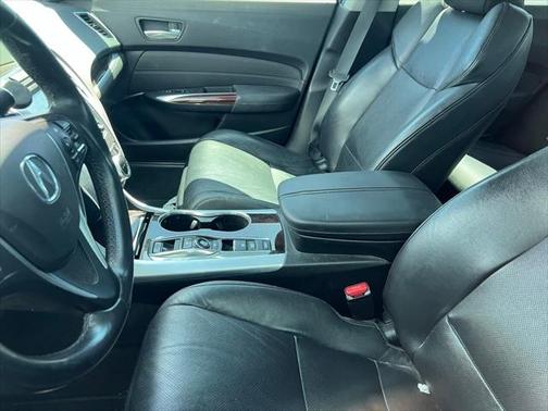 2017 Acura TLX w/Technology Package
