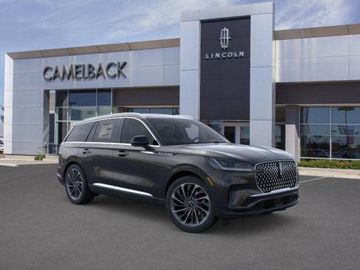 Infinite Black Metallic Clearcoat 2026 Lincoln Aviator Reserve
