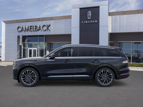 Infinite Black Metallic Clearcoat 2026 Lincoln Aviator Reserve