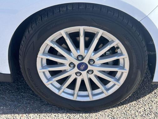 Oxford White 2013 Ford C-Max Hybrid SE