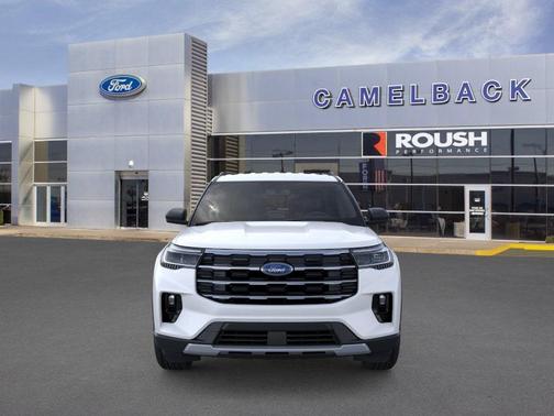 Star White Metallic Tri-Coat 2026 Ford Explorer Active