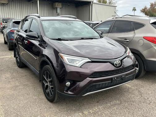 2017 Toyota RAV4 SE