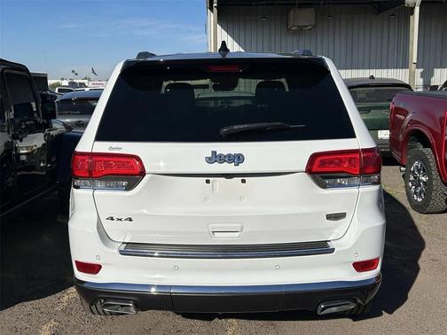 2020 Jeep Grand Cherokee Summit