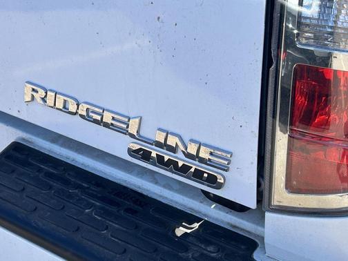 White 2006 Honda Ridgeline RT