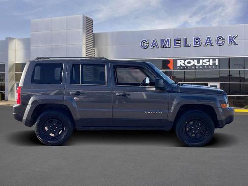 Granite Crystal Metallic Clearcoat 2015 Jeep Patriot Sport